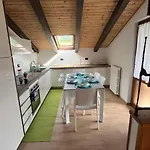아파트 Silvydolomitiapartment
